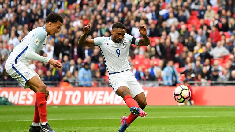 Jermain Defoe scores for England against Lithuania 