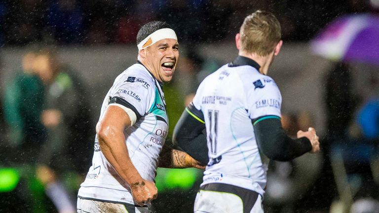 Josh Matavesi (left) celebrates with Dafydd Howells after scoring the only try of the game. (Pic: INPHO/Craig Watson)