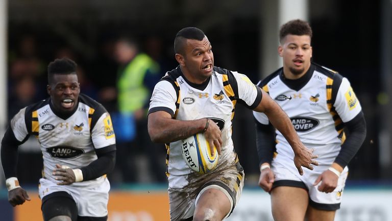 BATH- MARCH 04 2017:  Kurtley Beale of Wasps breaks with the ball during the Aviva Premiership match between Bath and Wasps at the Recreation Ground