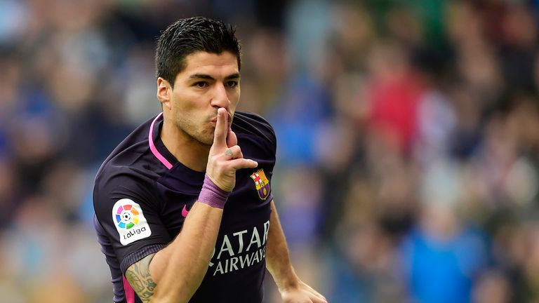 Luis Suarez celebrates after equalising for Barcelona at the Municipal de Riazor stadium