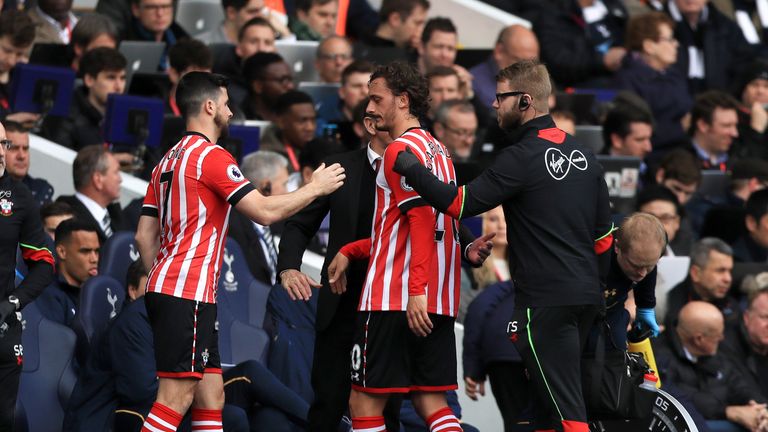 Manolo Gabbiadini walks off injured to be replaced by Shane Long at White Hart Lane