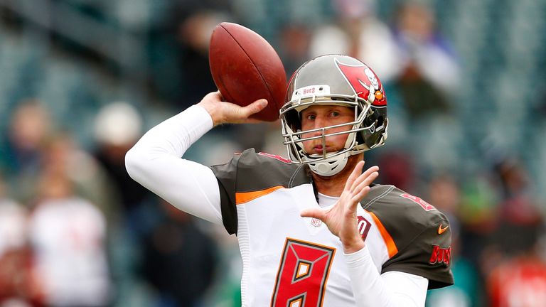 PHILADELPHIA, PA - NOVEMBER 22:  Quarterback Mike Glennon #8 of the Tampa Bay Buccaneers throws a pass during warm-ups before the game against the Philadel