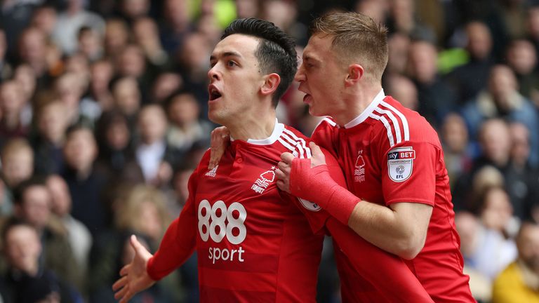 Nottingham Forest's Zach Clough (left) celebrates scoring his side's first goal of the game with teammate Ben Osborn during the Sky Bet Championship match 