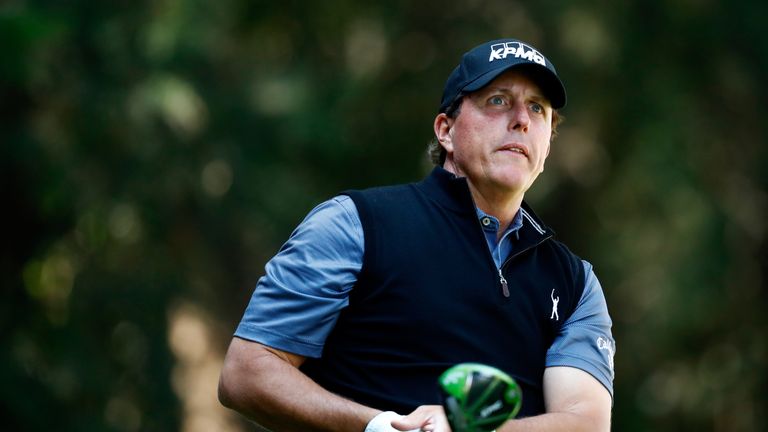 MEXICO CITY, MEXICO - MARCH 03:  Phil Mickelson of the United States plays his tee shot on the tenth hole during the second round of the World Golf Champio