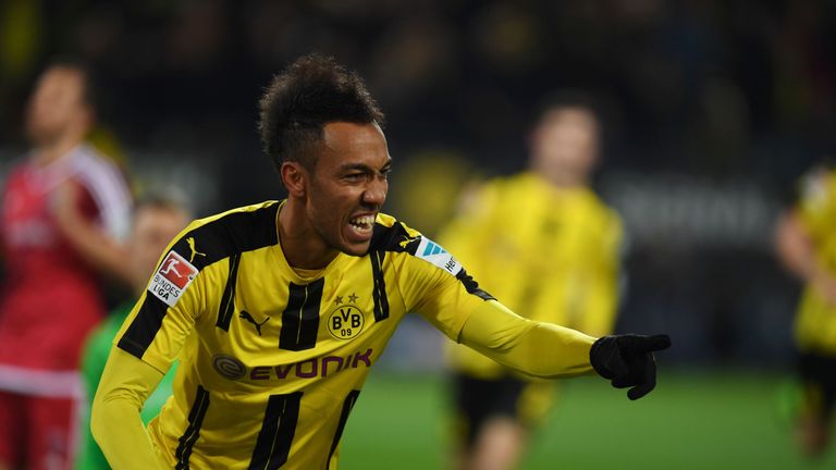 Pierre-Emerick Aubameyang celebrates the winning goal for Borussia Dortmund