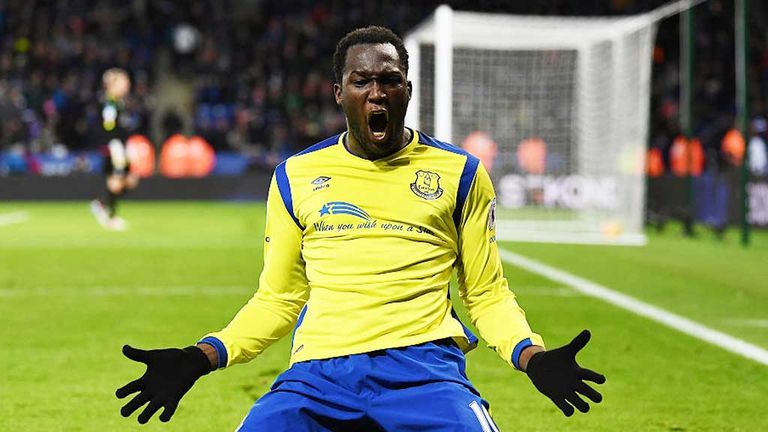 Romelu Lukaku celebrates his goal at Leicester in December 2016