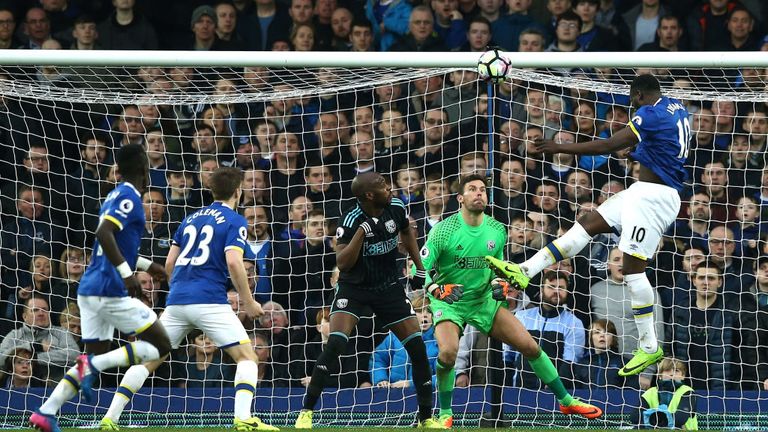 Romelu Lukaku heads home the third goal at Goodison Park on Saturday