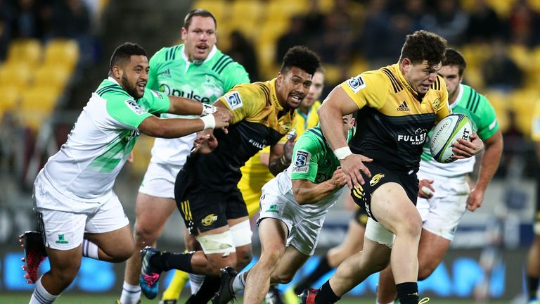 Hurricanes hooker Ricky Riccitelli in action against the Highlanders