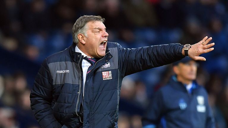 Crystal Palace manager Sam Allardyce shouts instructions to his players during the match at The Hawthorns