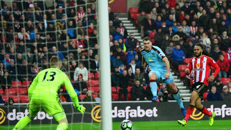 Sam Vokes almost stole all three points for Burnley late on against Sunderland