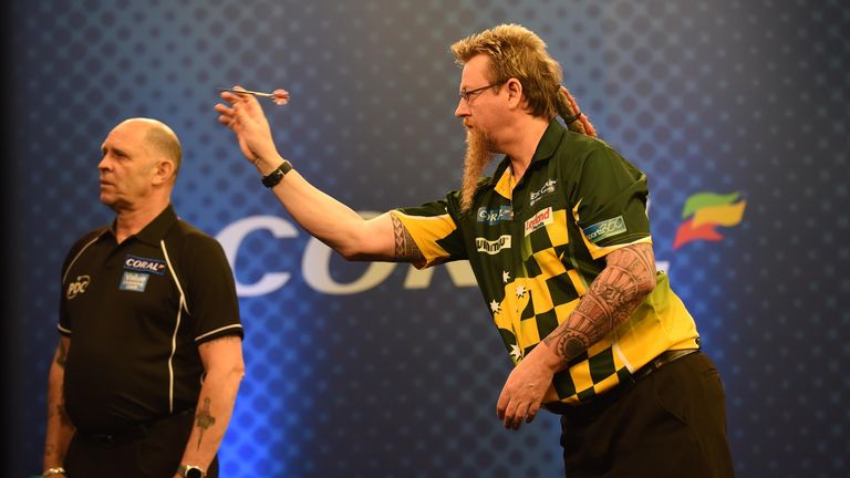 Chris Quantock v Simon Whitlock.Coral UK Open 2017 Butlins Minehead Arena.Pic: Christopher Dean / Scantech Media Ltd