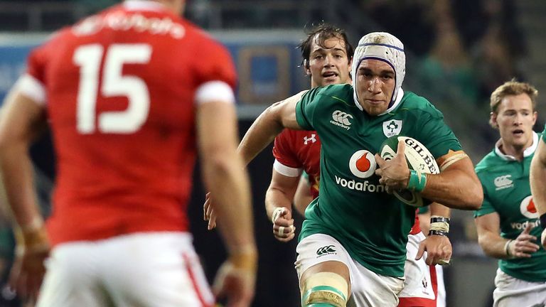 Ireland's lock  runs with the ball during the rugby union test match between Ireland and Canada at the Aviva stadium in Dublin on November 12,