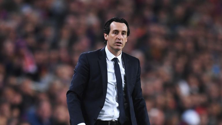 BARCELONA, SPAIN - MARCH 08:  Unai Emery head coach of PSG looks on from the touchline uring the UEFA Champions League Round of 16 second leg match between