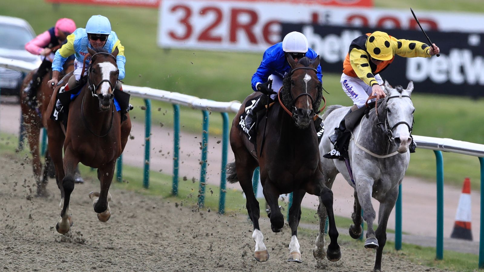 All-Weather Championships Finals Day at Lingfield | Racing News | Sky ...