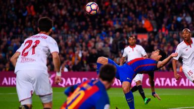 Suarez's superb overhead kick