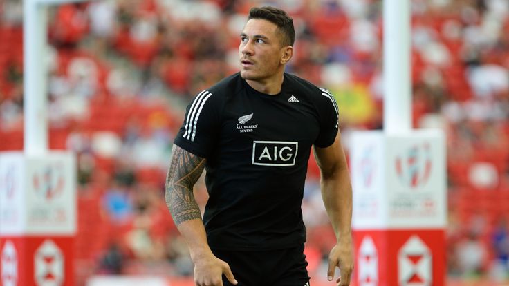  Sonny Bill Williams of New Zealand warms up before the 2016 Singapore Sevens Cup Quarter Final 