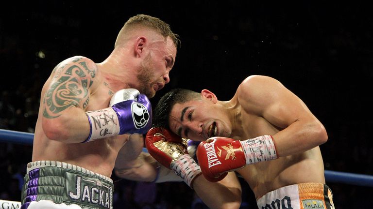 Leo Santa Cruz(R), USA and Carl Frampton, IRE., fight during their WBC Super Featherweight title fight at the MGM Grand Arena in Las Vegas on January 28, 2