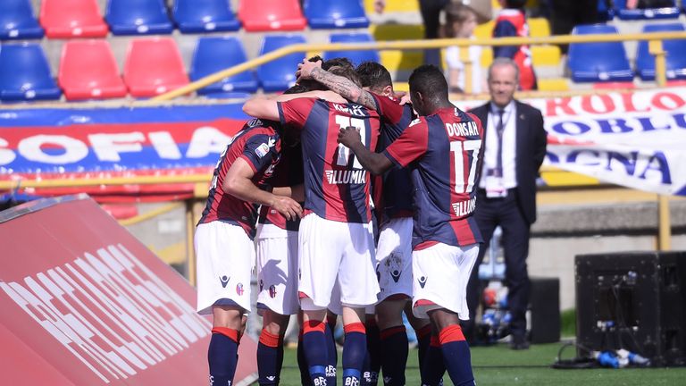 BOLOGNA, ITALY - APRIL 30: Mattia Destro # 10 of Bologna FC celebrates after scoring his team's fourth goal during the Serie A match between Bologna FC and