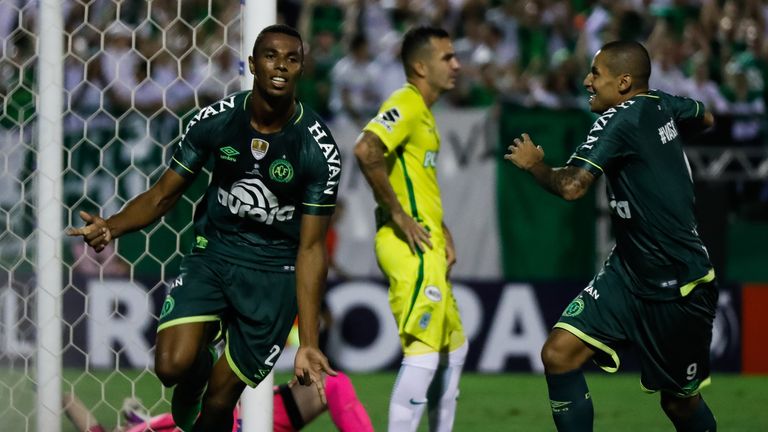 CHAPECO, BRAZIL - APRIL 04: Luiz Otavio (L) of Chapecoense celebrates a scored goal during the Recopa Sul-Americana 2017 final first leg match between Chap