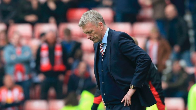 Sunderland's Scottish manager David Moyes reacts after Bournemouth score during the English Premier League football match between Sunderland and Bournemout