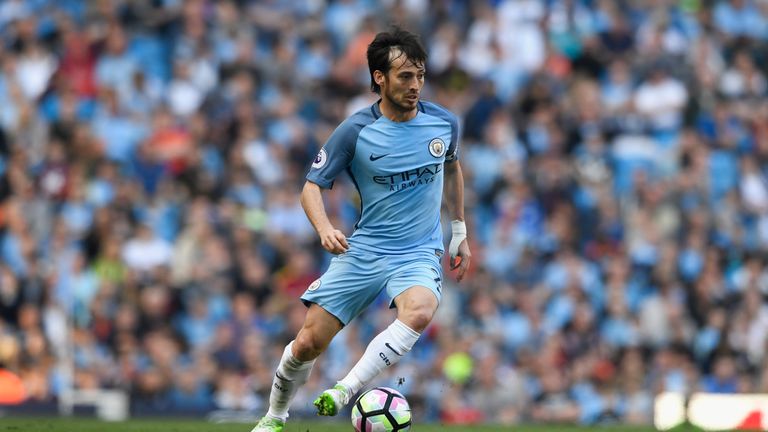 MANCHESTER, ENGLAND - APRIL 08:  City player David Silva in action during the Premier League match between Manchester City and Hull City at Etihad Stadium 