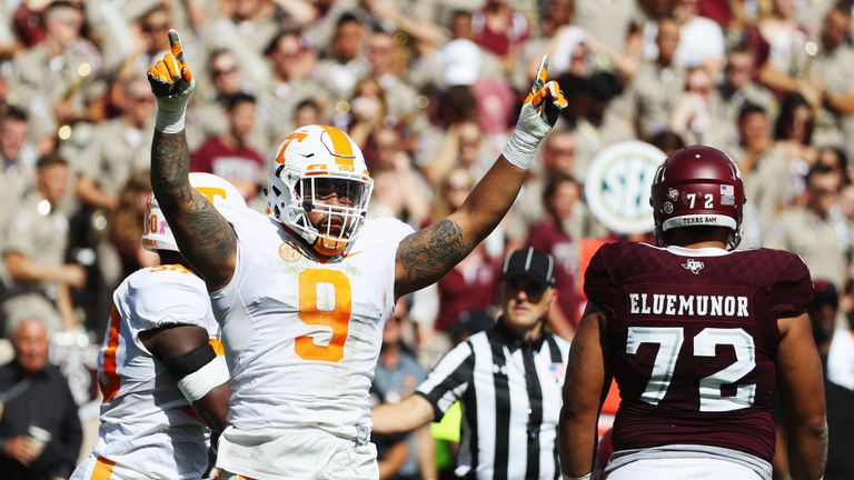 COLLEGE STATION, TX - OCTOBER 08:  Derek Barnett #9 of the Tennessee Volunteers celebrates a tackle in the first half of their game against the Texas A&M A