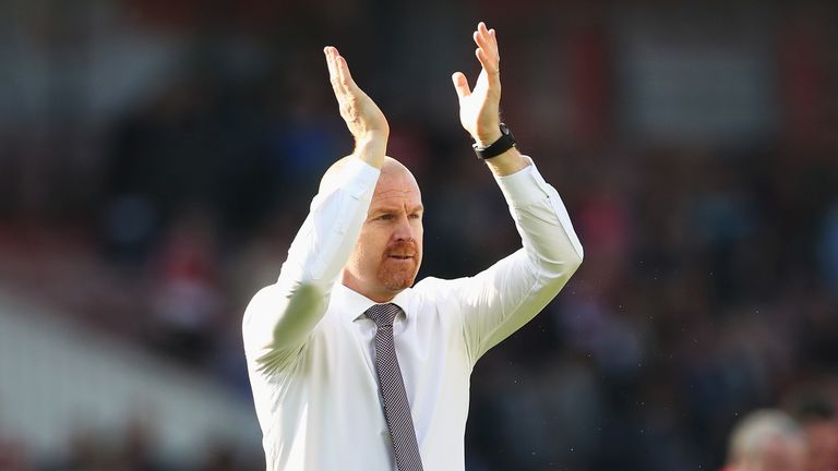 MIDDLESBROUGH, ENGLAND - APRIL 08:  Sean Dyche, Manager of Burnley shows appreciation to the fans after the Premier League match between Middlesbrough and 