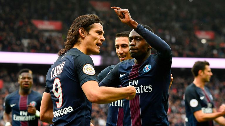 Edinson Cavani celebrates his goal for PSG against Montpellier