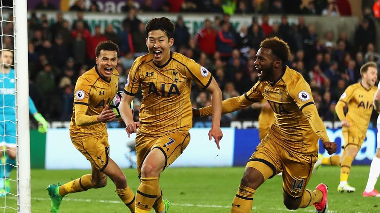 Heung-Min Son strikes late in the game to give Tottenham a 2-1 lead