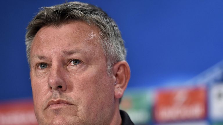 Leicester City's English manager Craig Shakespeare looks on during a press conference at the Vicente Calderon stadium in Madrid on April 11, 2017 on the ev