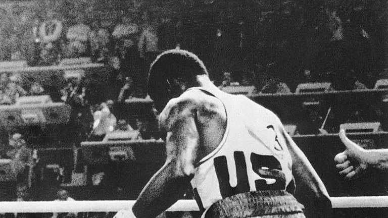 American Leon Spinks knocks down Sexto Soria of Cuba, winning the gold, 31 July 1976