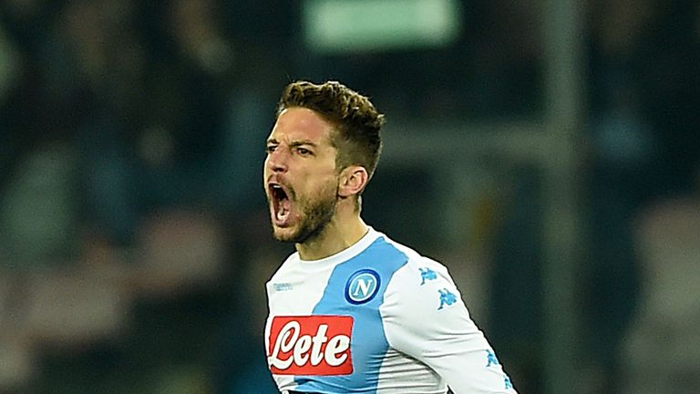 NAPLES, ITALY - APRIL 05: Dries Mertens of SSC Napoli celebrates after scoring goal 2-2 during the TIM Cup match between SSC Napoli and Juventus FC at Stad