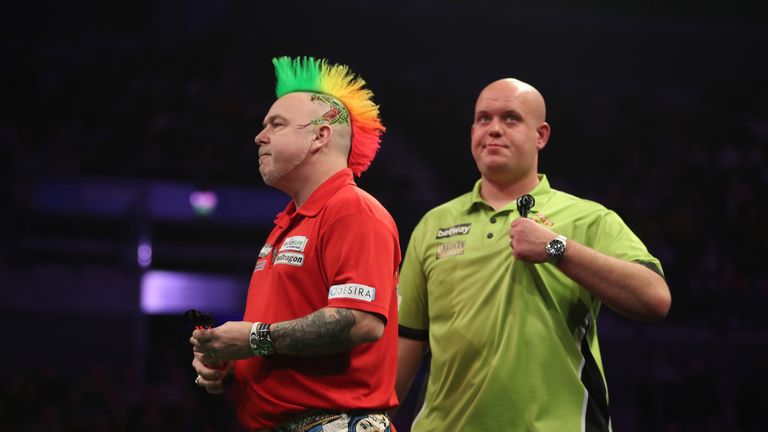 BETWAY PREMIER LEAGUE DARTS 2017.ECHO ARENA,LIVERPOOL,.PIC;LAWRENCE LUSTIG.MICHAEL VAN GERWEN V PETER WRIGHT.PETER WRIGHT IN ACTION