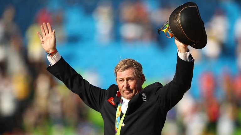 Nick Skelton receives his Olympic Gold medal in Rio