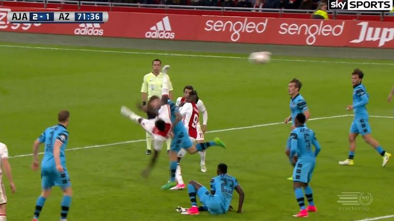 Davinson Sanchez scored a superb bicycle kick to put the gloss on Ajax’s 4-1 victory over AZ
