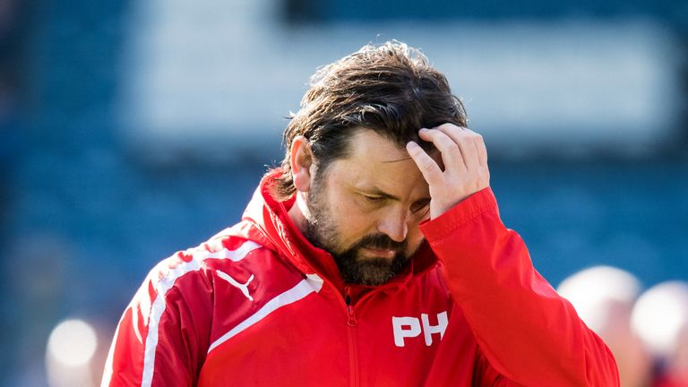 15/04/17 LADBROKES PREMIERSHIP . DUNDEE V HAMILTON (0-2). DENS PARK - DUNDEE. Dundee manger Paul Hartley cuts a dejected figure at full time