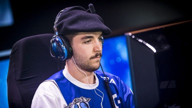 Ptitdrogo on Terran and Zerg: "Terran have guns and Zerg have 90 hp hydras, no fair!" (credit Blizzard Entertainment and Patrick Strack)