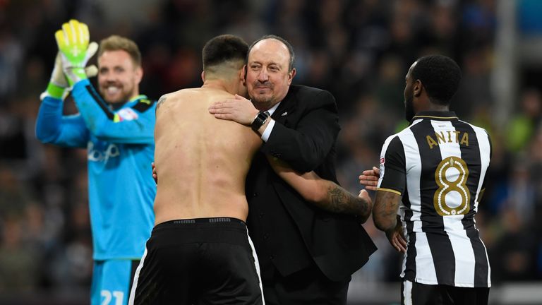 NEWCASTLE UPON TYNE, ENGLAND - APRIL 24:  Newcastle manager Rafa Benitez congratulates Aleksandar Mitrovic after the Sky Bet Championship match between New