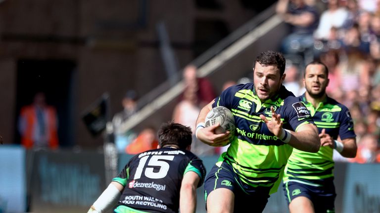 Leinster's Robbie Henshaw takes on Sam Davies