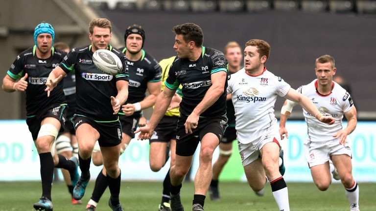Ulster's Paddy Jackson gives chase as Kieron Fonotia offloads to Dan Biggar
