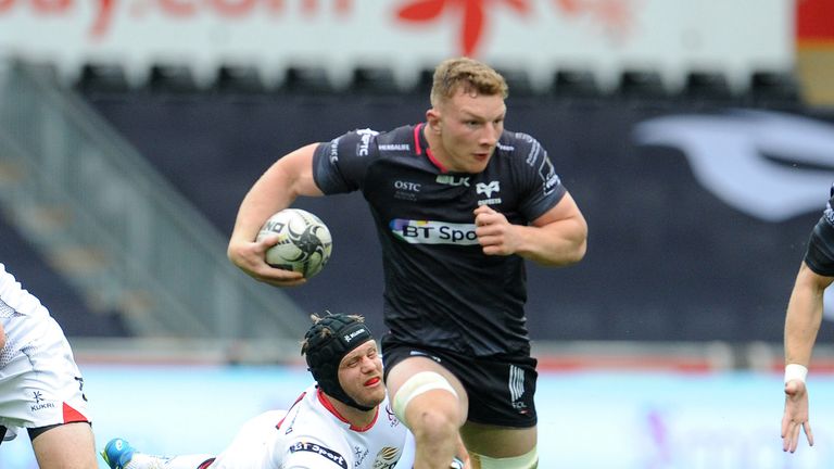 Sam Underhill breaks away for Ospreys