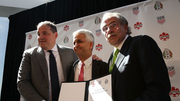 Sunil Gulati, (centre)  Victor Montagliani (left) and Decio De Maria unveil the World Cup bid