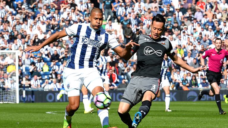 WEST BROMWICH, ENGLAND - APRIL 08: Jose Salomon Rondon of West Bromwich Albion (L) and Maya Yoshida of Southampton (R) battle for possession during the Pre