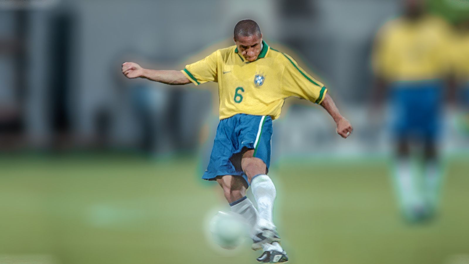 Roberto Carlos' brilliant Brazil free-kick against France remembered |  Football News | Sky Sports