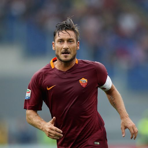 Totti: Liverpool 'a model to follow'