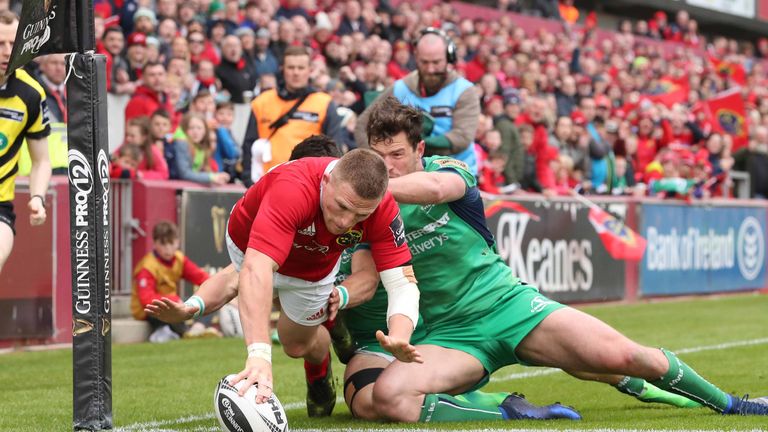 Guinness PRO12, Thomond Park, Limerick 6/5/2017.Munster vs Connacht.Munster..s Andrew Conway scores a try.Mandatory Credit ..INPHO/Billy Stickland