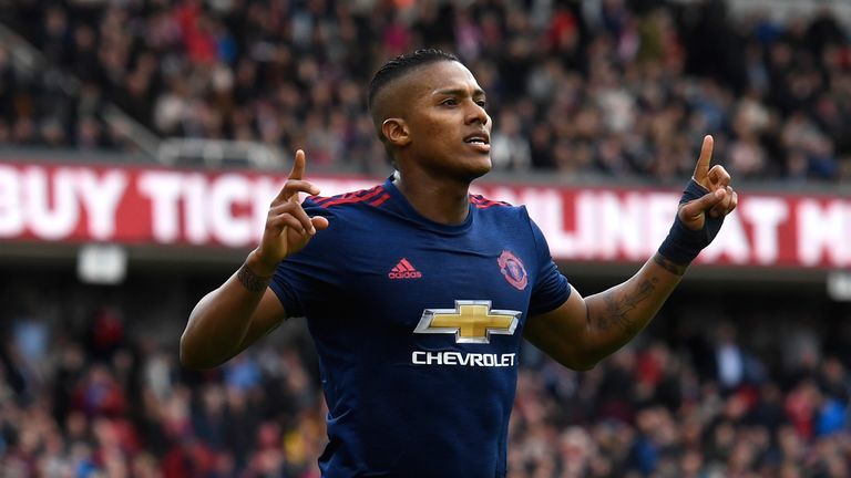 Antonio Valencia is staying at Manchester United until June 2019