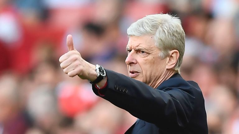 Arsenal's French manager Arsene Wenger gestures from the touchline during the English Premier League football match between Arsenal and Everton at the Emir