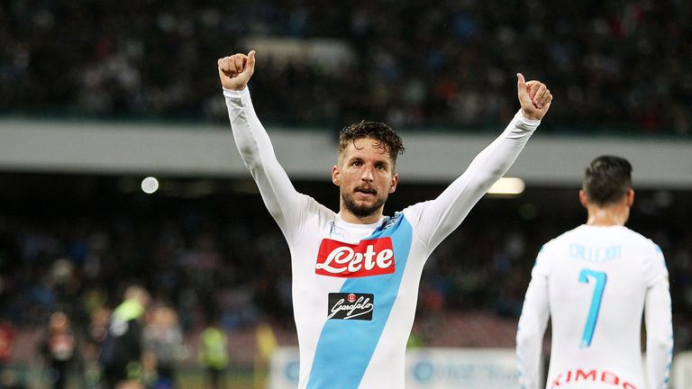 NAPLES, ITALY - MAY 20:  Dries Mertens of SSC Napoli celebrates after scoring goal 4-1 during the Serie A match between SSC Napoli and ACF Fiorentina at St