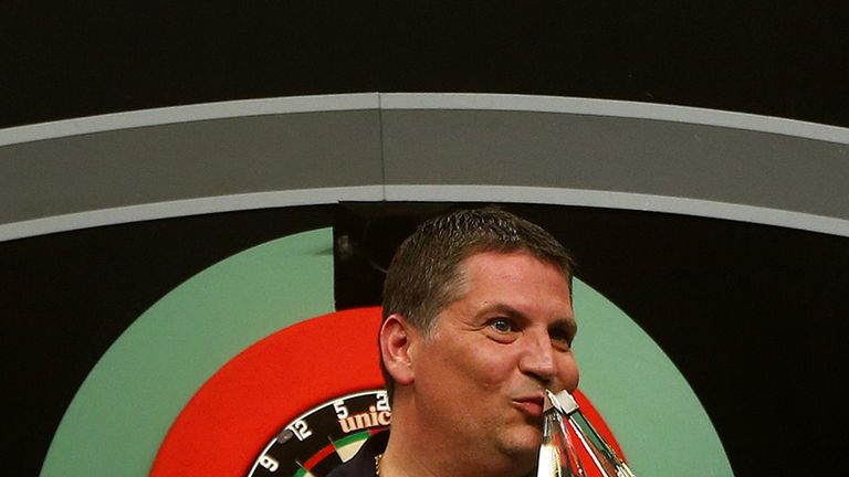 Gary Anderson won the Premier League in 2015